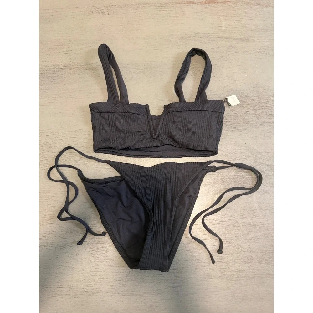 missing label NEW black ribbed L SPACE two piece swimsuit bikini size small - Picture 1 of 2